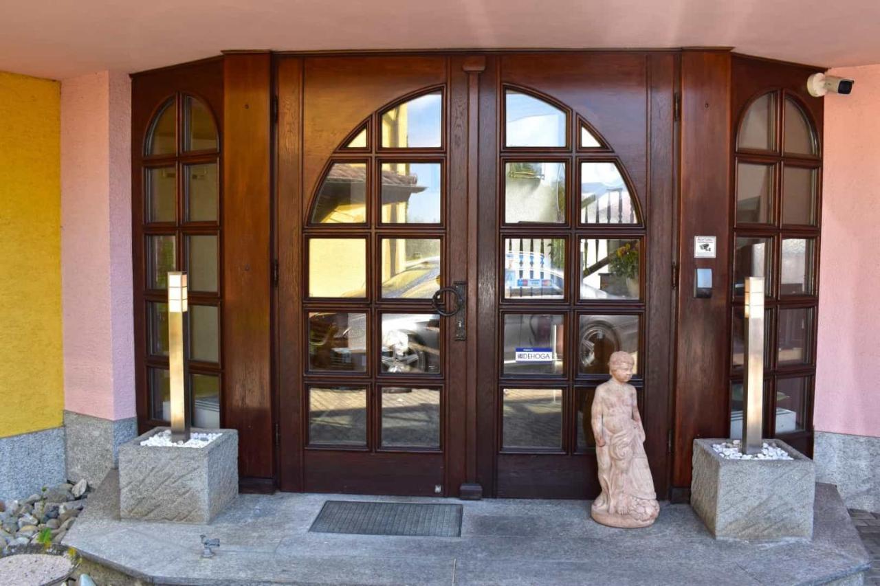 Hotel Und Restaurant Nehrener Hof Luaran gambar